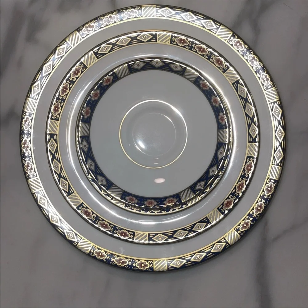 5 Piece‎ Place Setting Kedleston by Royal Crown Derby Gold Trim Vintage England